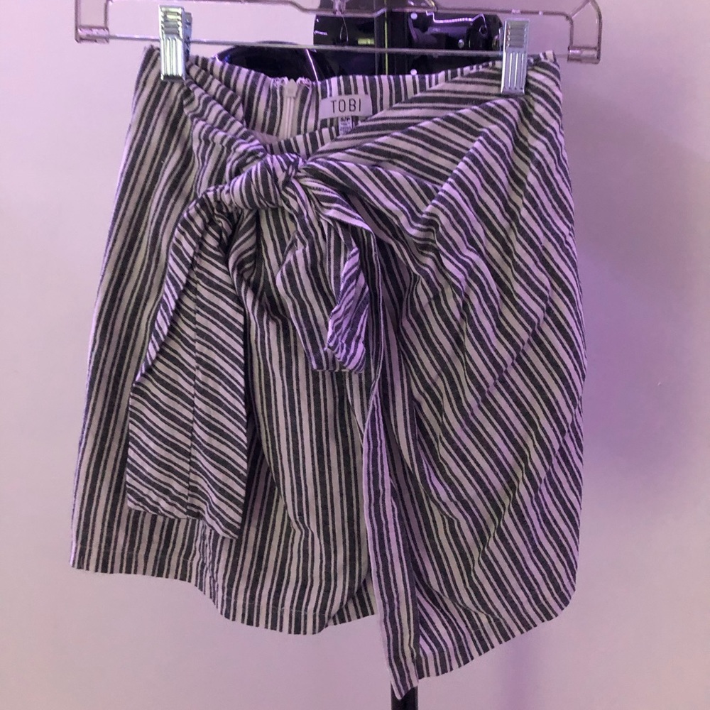 NWOT Tobi Stiped Wrap Skirt